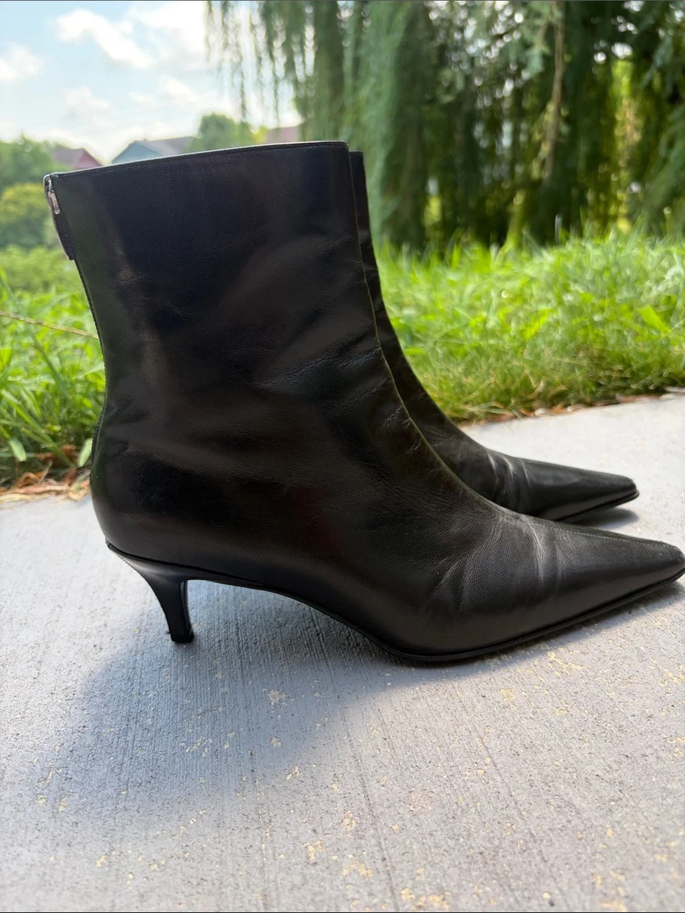 Anne Klein Black Pointed-Toe Leather Ankle Boots kitten heel 7 1/2 100% leather